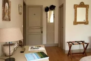 Bed and Breakfast Maison D Hôtes De Charme Les Bruhasses
