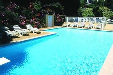 Hotel Hôtel Lou Paouvadou