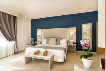 Royal Palm Resort & Spa - Adults Only