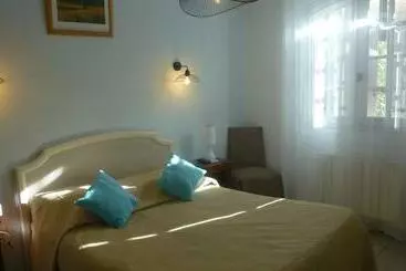 Bed and Breakfast Chambre D Hôtes La Pinede
