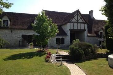 مبيت وإفطار Chambres D'hôtes Au Clos De Beaulieu