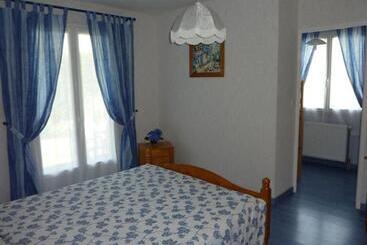 تختخواب و صبحانه Chambres D'hôtes De L'auraine