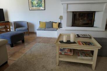 Bed and Breakfast Chambres D'hôtes Saint Vérédème