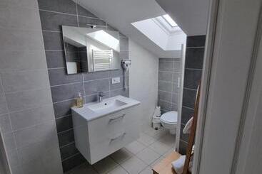 Bed and Breakfast Le Castel Guesthouse