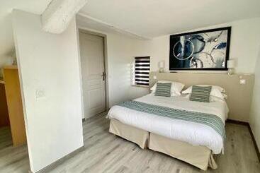 ホテル Auberge Du Vieux Château