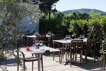Logis Hotel & Restaurant L Etape Bouc Bel Air   Gardanne