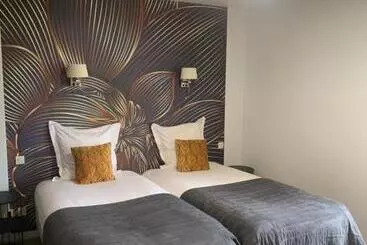 Hotel Manoir De Rigourdaine