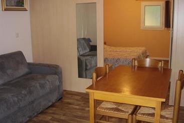 游客公寓 Gite De Vacances Residence La Babaute Les Rousses