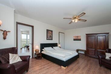 مبيت وإفطار Villa Altes Land