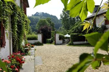 Hotel Les Bains De Secours
