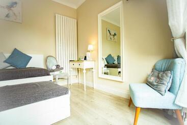 Bed and Breakfast Accommodation Bristol Airport