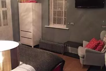 تختخواب و صبحانه Montpellier House