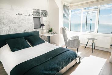 住宿加早餐  The Beach