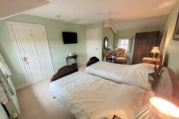 Burton Grange Farmhouse B&b