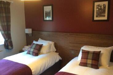 בית מלון כפרי Eagle