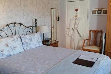 민박 Pebbles House Room Only