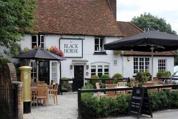 ベッドアンドブレックファースト The Black Horse Fulmer