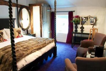 مبيت وإفطار The Black Horse Fulmer