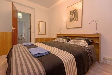 هتل Eixample Dret: Mallorca / Lepant Ii