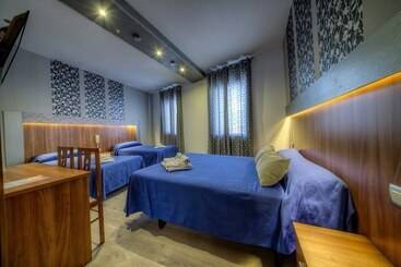 Hotel Hostal San Francisco