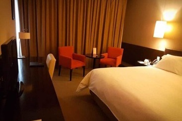 هتل Y Casino Del Rio General Roca