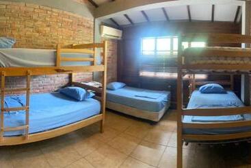 ベッドアンドブレックファースト Tavarua