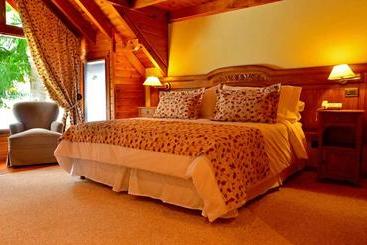 Dos Bahias Lake Resort