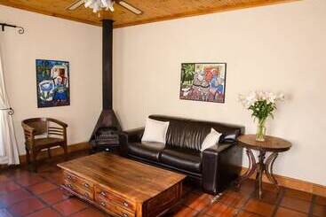 Eikelaan Farm Cottages