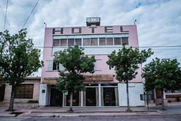 هتل Panamericano Mendoza