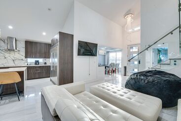 کلبه Family Friendly Home W/ Lanai ~ 6 Mi To Disney