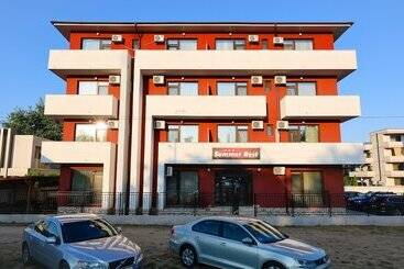 فندق Summer Rest