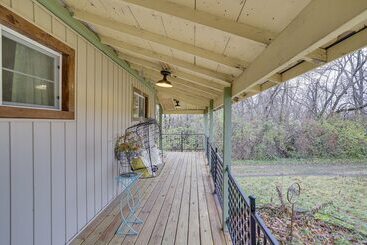 별장 6 Mi To Lake Michigan: Coloma Farmhouse