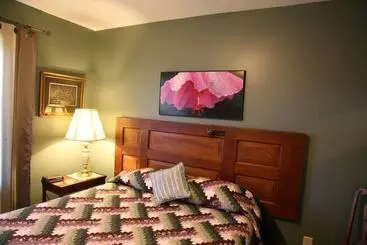 Aamiaismajoitus (B&B) Sweetfern Inn