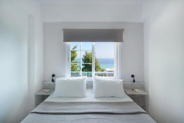 Roditsa Patritsia Apartments