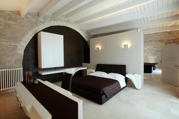 Hotell Masseria Torre Di Nebbia