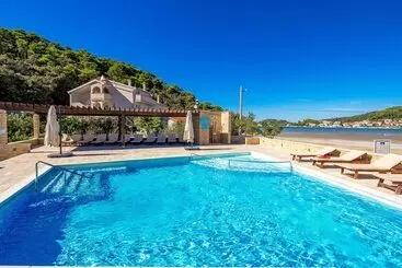 هتل Lando Resort