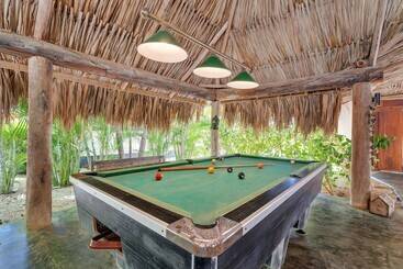 هتل Windhoek Resort Bonaire