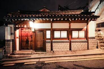 פנסיון Bukchonmaru Hanok Guesthouse