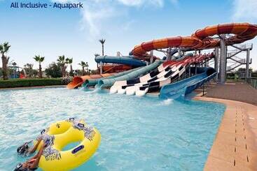 استراحتگاه Valeria Madina Club All Inclusive