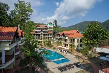 Hotel Anjungan Beach Resort