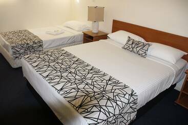 Отель Econo Lodge Waterford