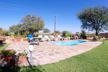 هتل Etango Ranch