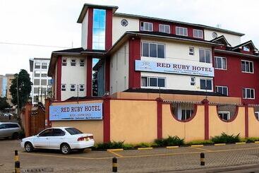 هتل Red Ruby