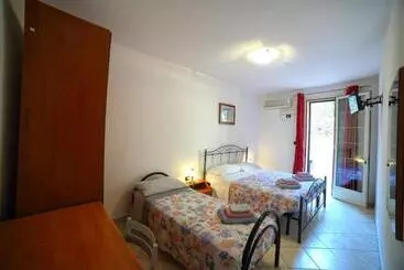 Nocleg ze śniadaniem Maxpensione