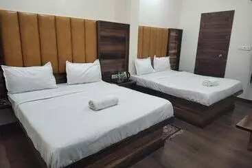 Hotel Yadunath
