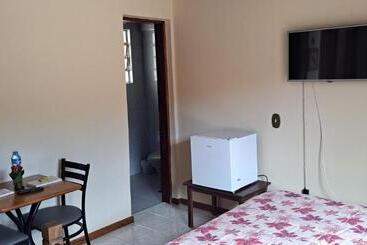 Pensão Suíte Com Estacionamento Perto Do Centro