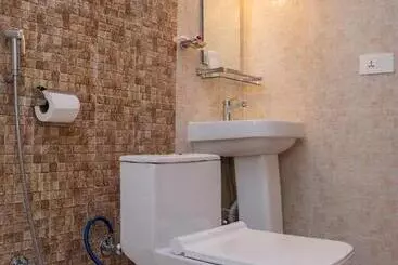 هتل Gautam Village Resort
