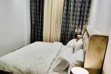Hotel Luxorious Two Beds Dha 5