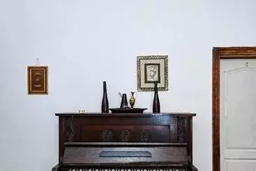 Majatalo Leana Hub Guest House