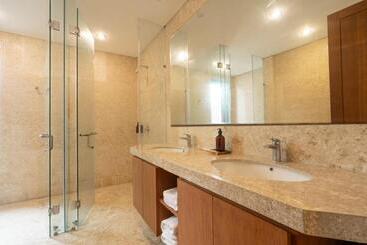 پانسیون Rarama Living Studio